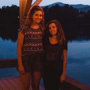 Small hollister shirt